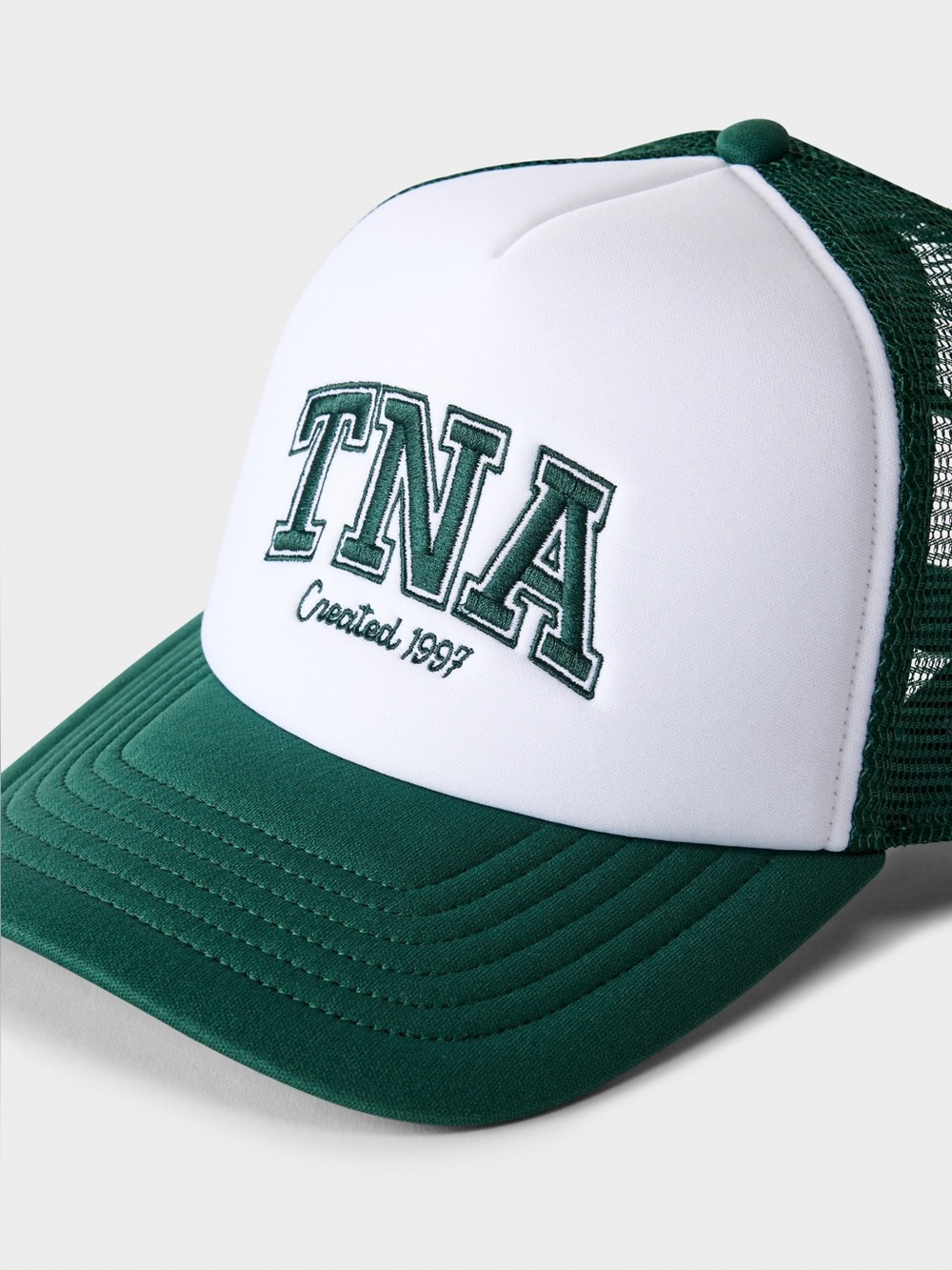 Aritzia TNA Freeway Trucker Hat